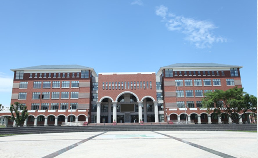 成都紡織高等專科學(xué)校圖書館