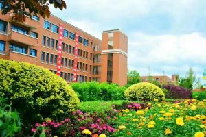 成都五月花高級(jí)技工學(xué)校和希望職校什么關(guān)系 五月花學(xué)校具體地址