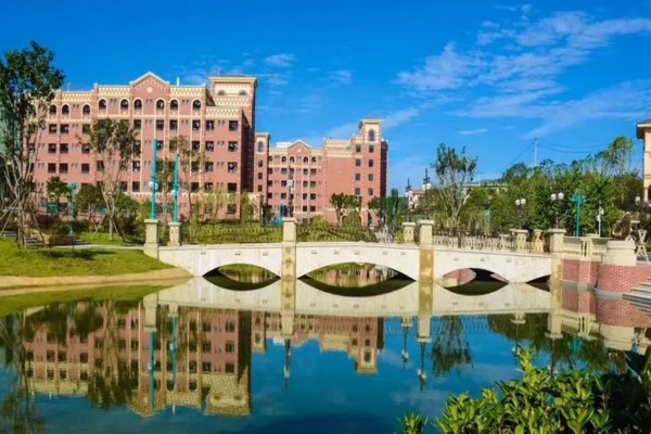 成都職業(yè)技術(shù)學(xué)校