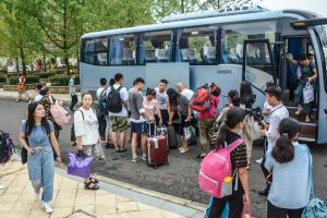 成都職業(yè)技術(shù)學(xué)校開(kāi)學(xué)季 成都東星航空職業(yè)學(xué)校喜迎新生