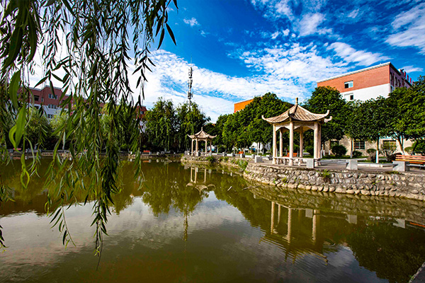 成都東星航空職業(yè)學(xué)校 成都東星航空職業(yè)學(xué)校