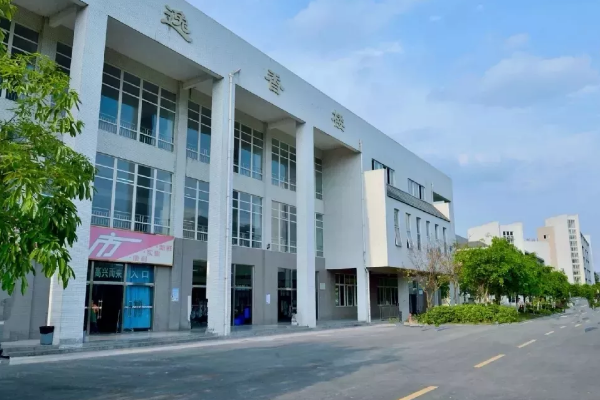 成都機(jī)電工程學(xué)院招生