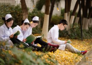 樂(lè)山醫(yī)藥科技學(xué)校收費(fèi)貴不貴