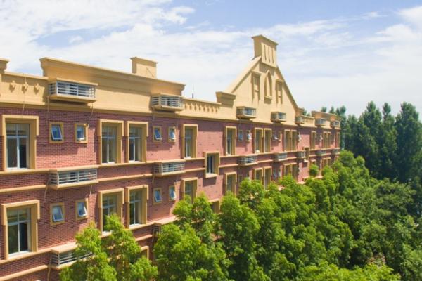 成都希望職業(yè)學(xué)校