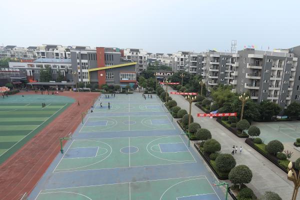 成都機電工程學校