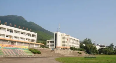 涼山州職業(yè)技術(shù)學(xué)校 涼山州職業(yè)技術(shù)學(xué)校