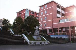 2024年四川省瀘州市江陽職業(yè)高級(jí)中學(xué)校招生簡章_收費(fèi)標(biāo)準(zhǔn)_專業(yè)介紹