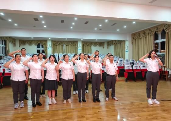 眉山育英實驗學(xué)校