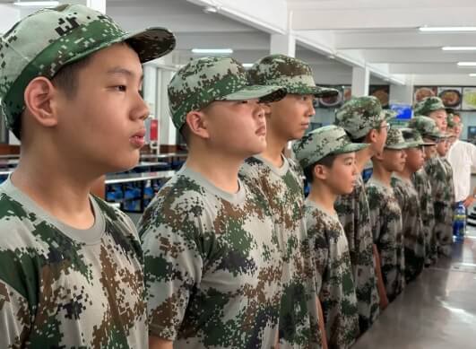 眉山育英實驗學(xué)校