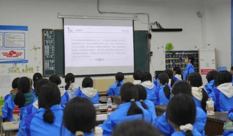 南充工貿(mào)科技職業(yè)學(xué)校